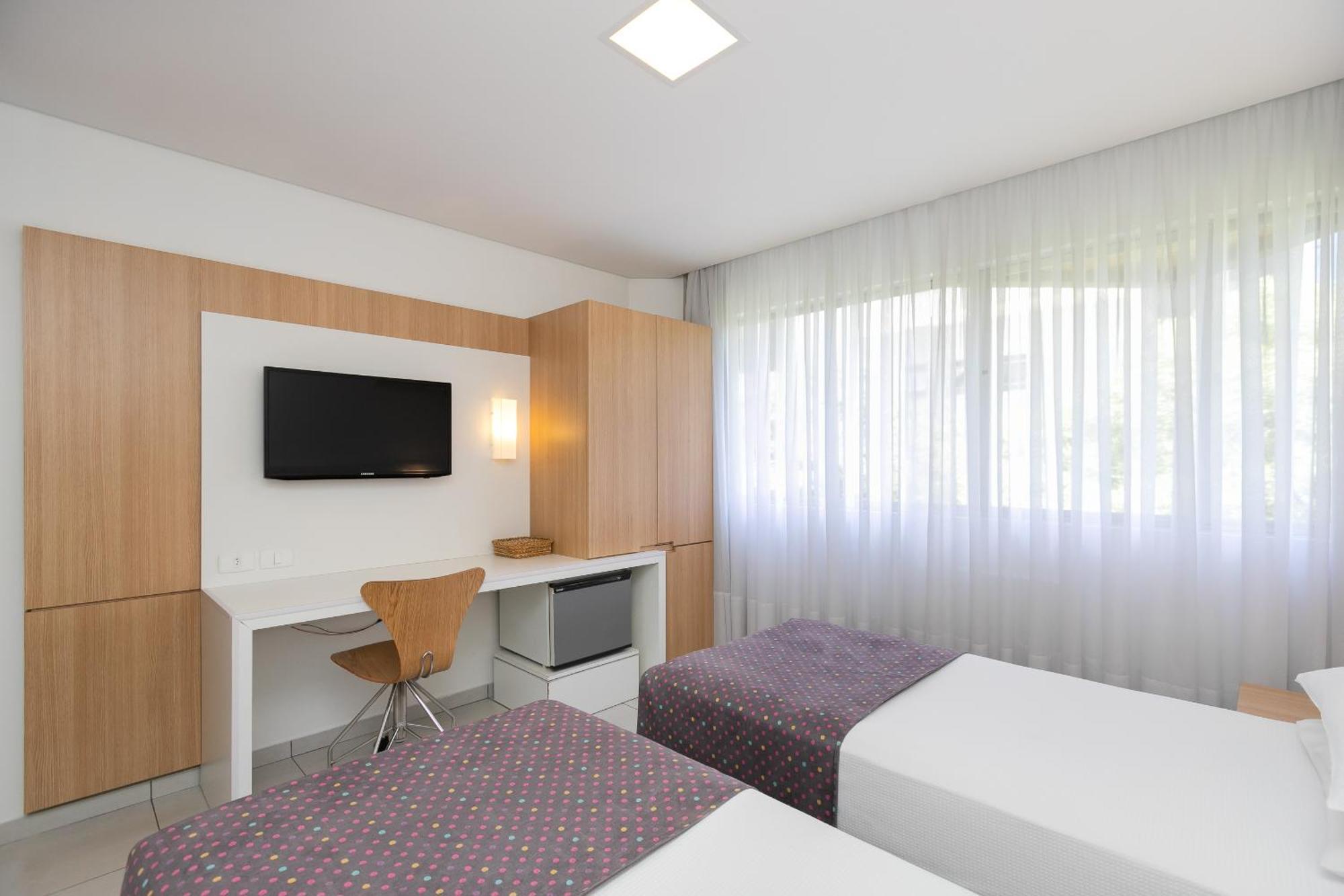 Quarto Standard com 2 Camas de Solteiro