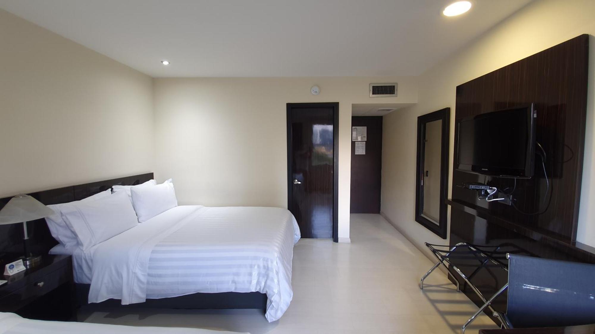 Classic Twin Room