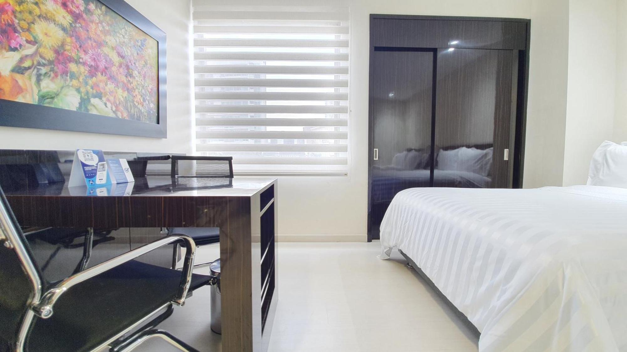 Classic Twin Room