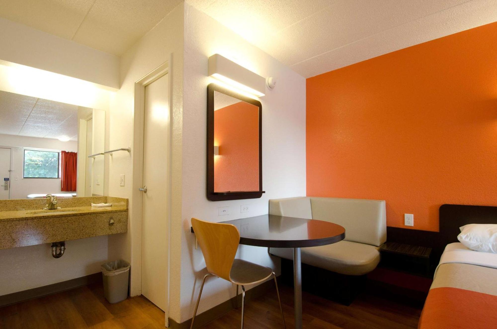 Queen Room Two Queen Beds Disability Access Roll Shower