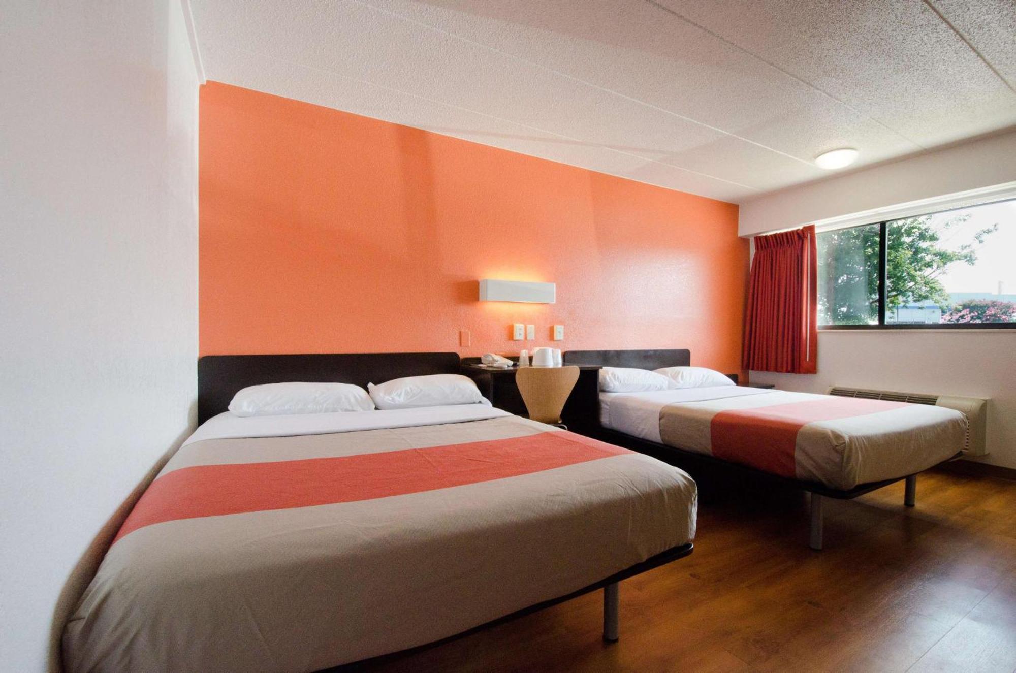 Queen Room Two Queen Beds Disability Access Roll Shower