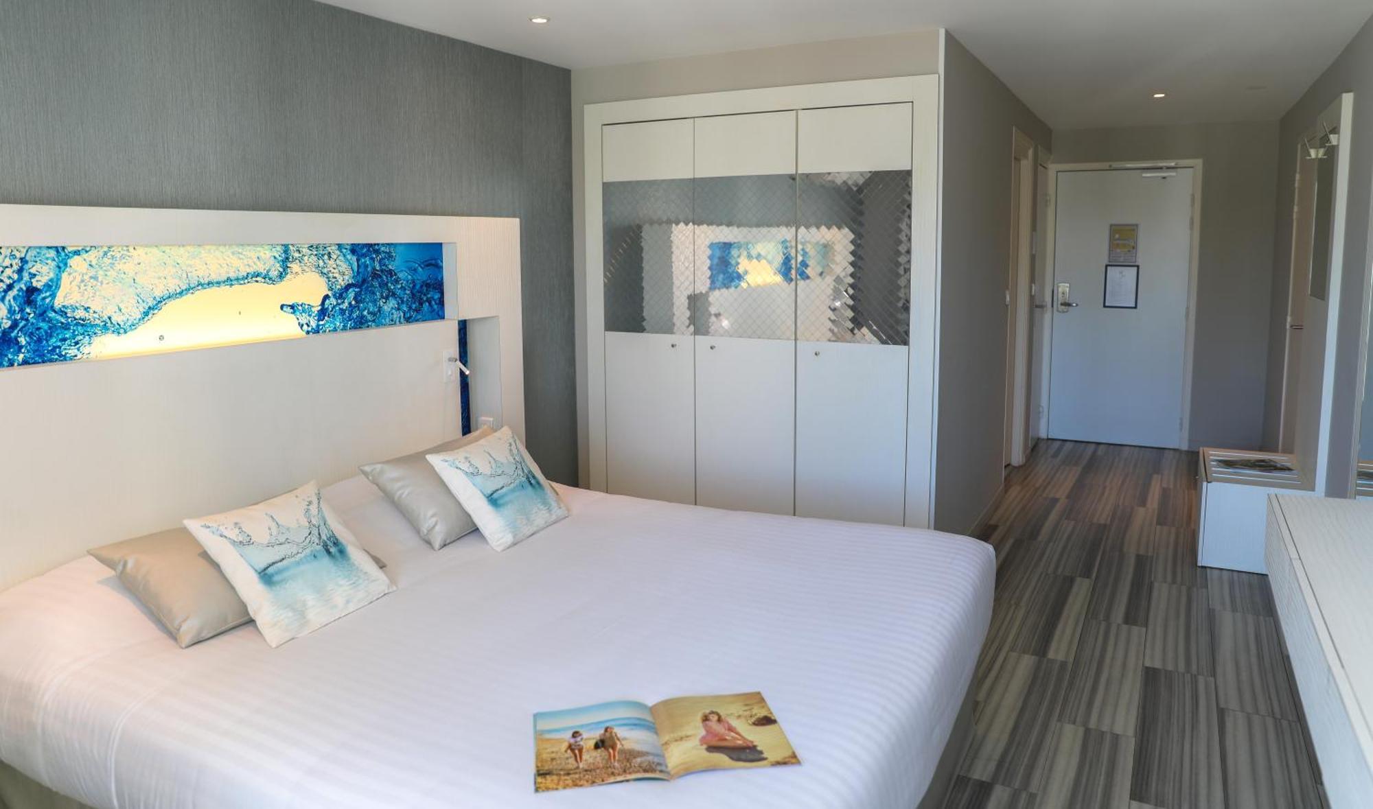 Superior Double or Twin Room Sea View