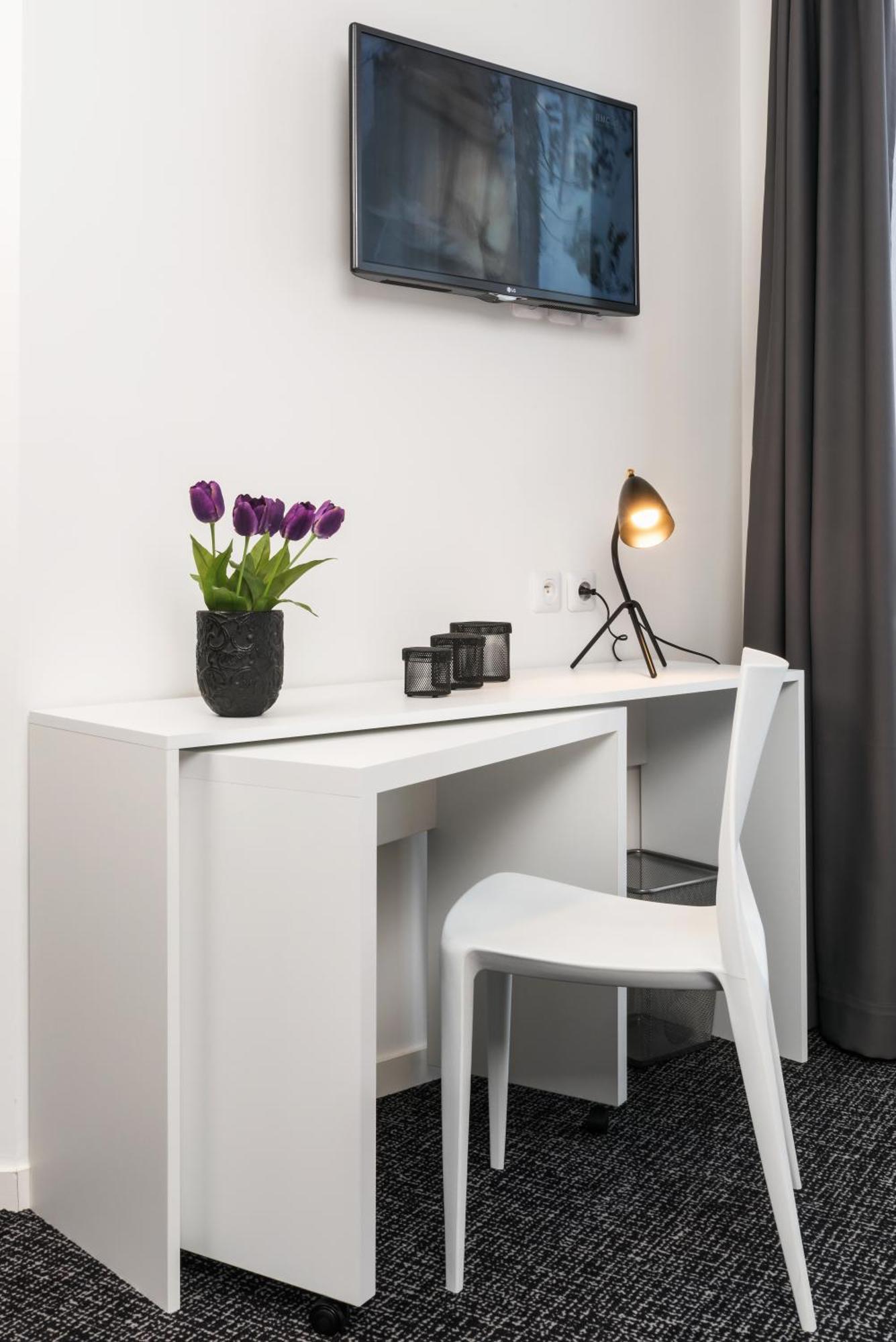 Single Standard Studio