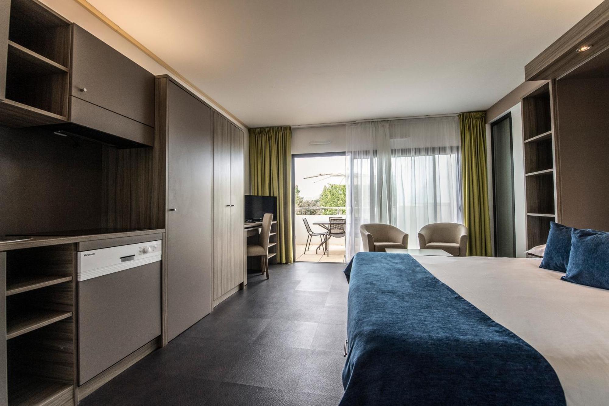 Prestige Suite