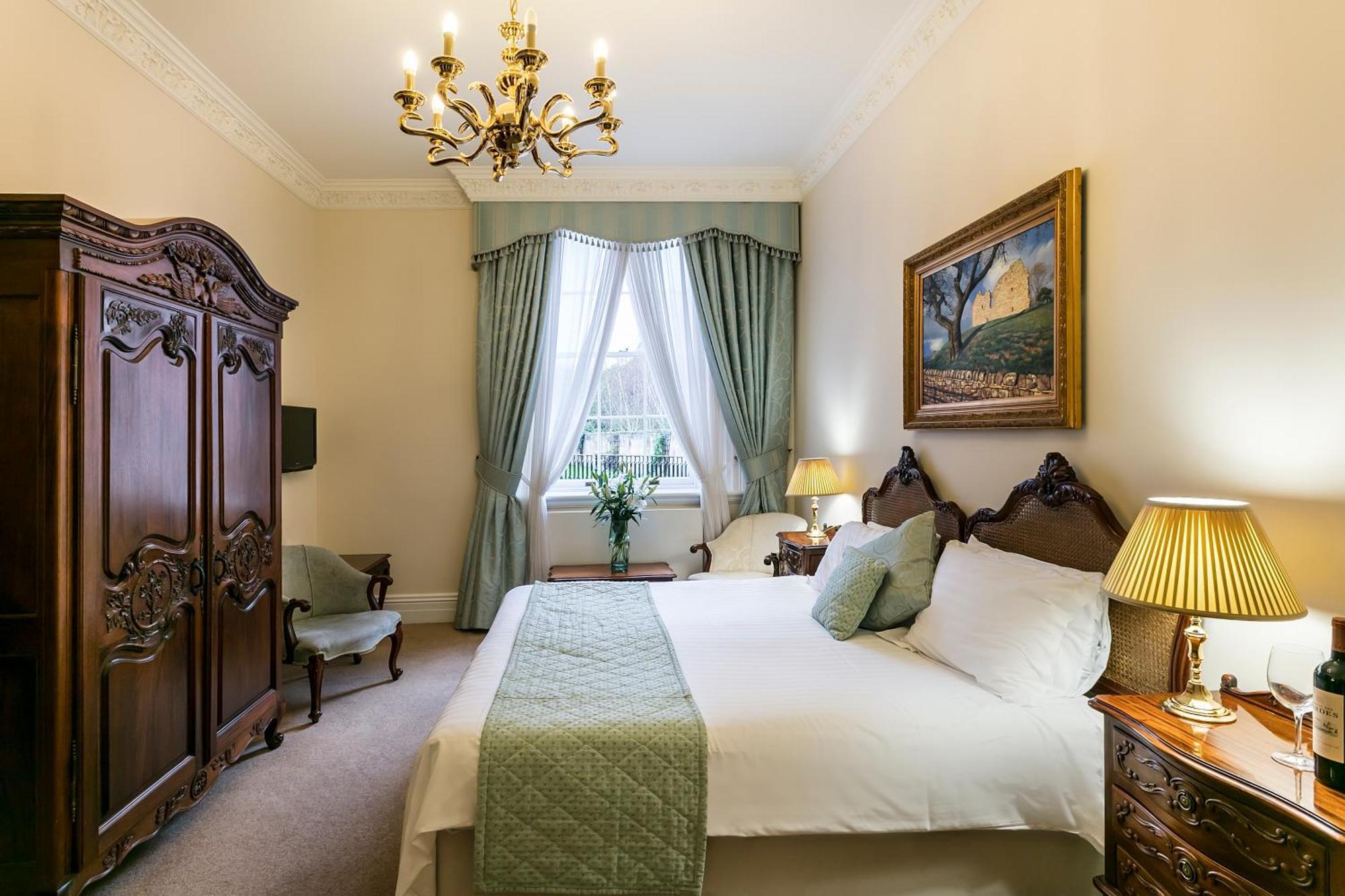Classic Double or Twin Room