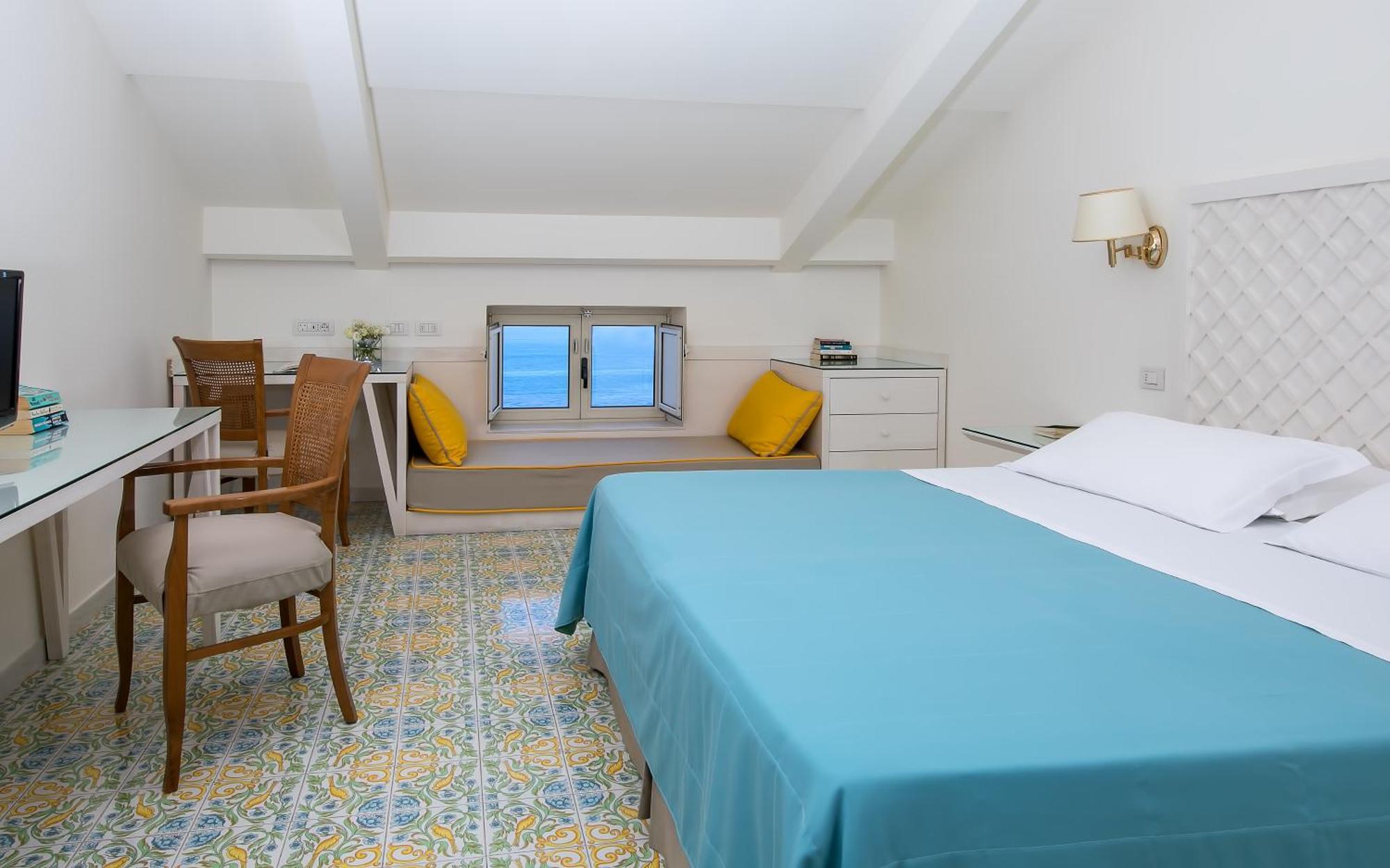 Standard Double or Twin Attic Room Sea View