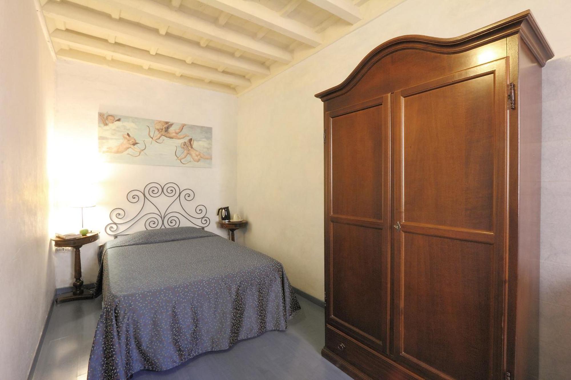 Single Room with Shared Bathroom