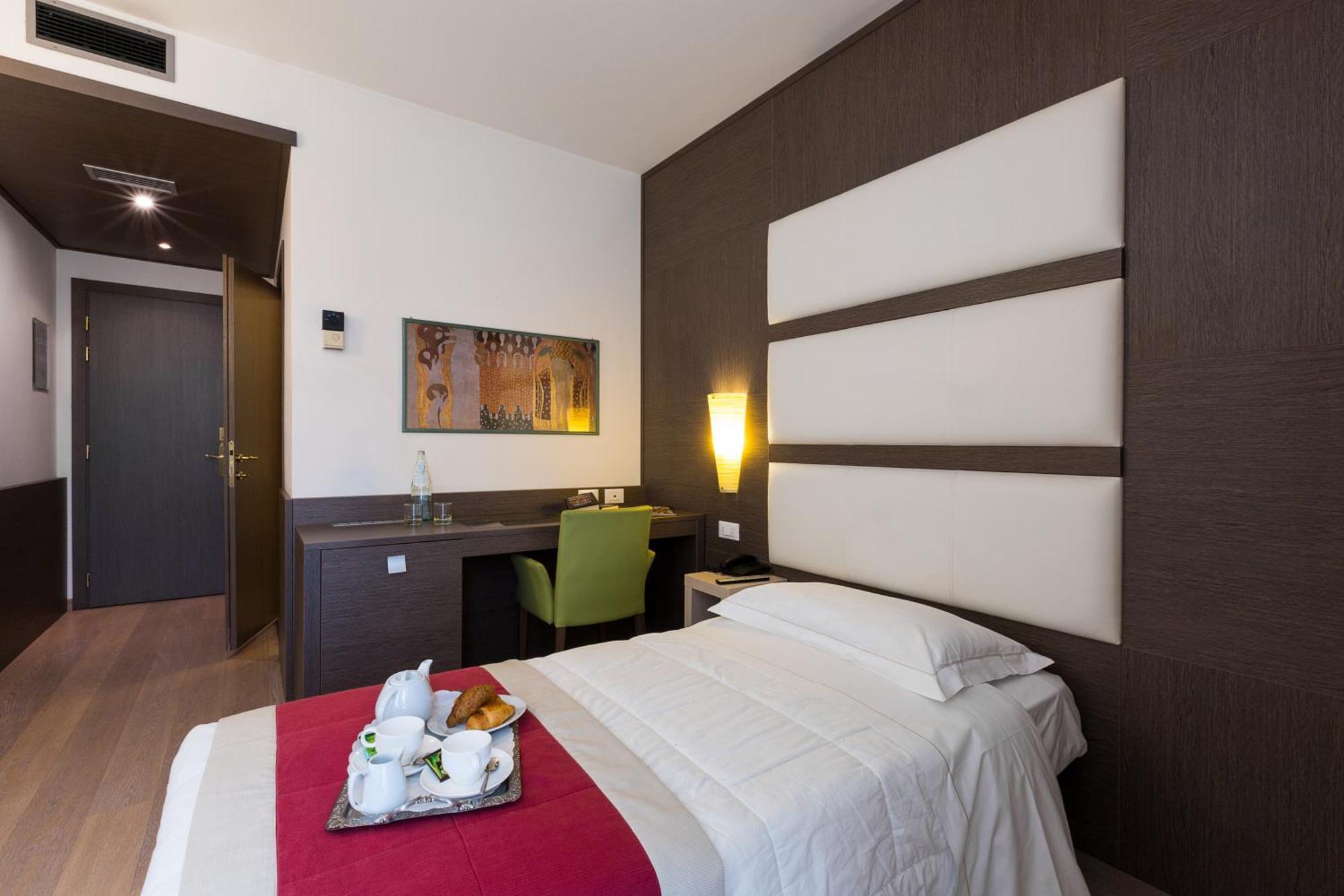 Economy Single Room