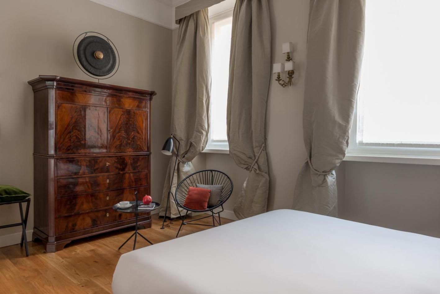 Deluxe Double or Twin Room