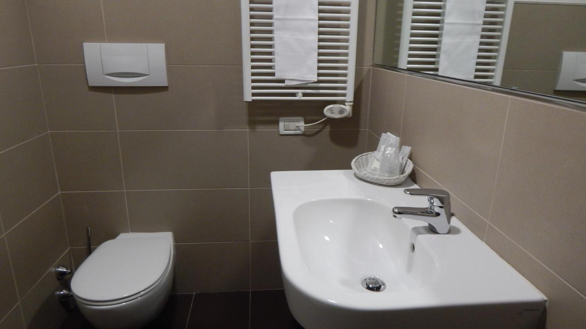 Executive Double Room,1313051005:JPEG