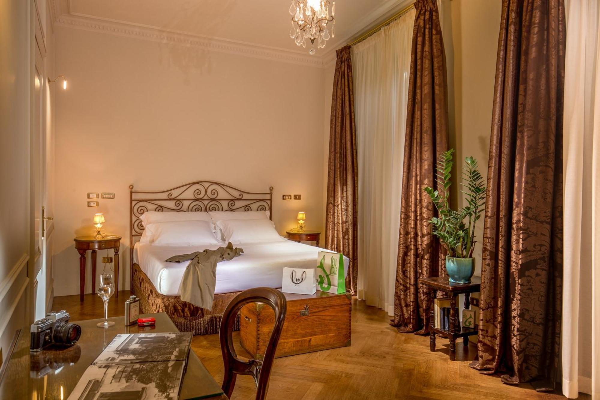 Quarto Deluxe com Cama de Casal ou 2 de Solteiro
