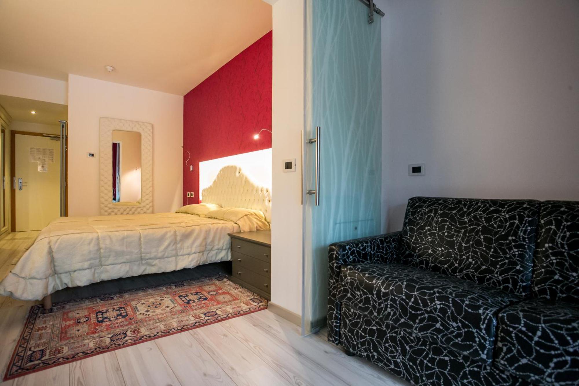 Classic Quadruple Room