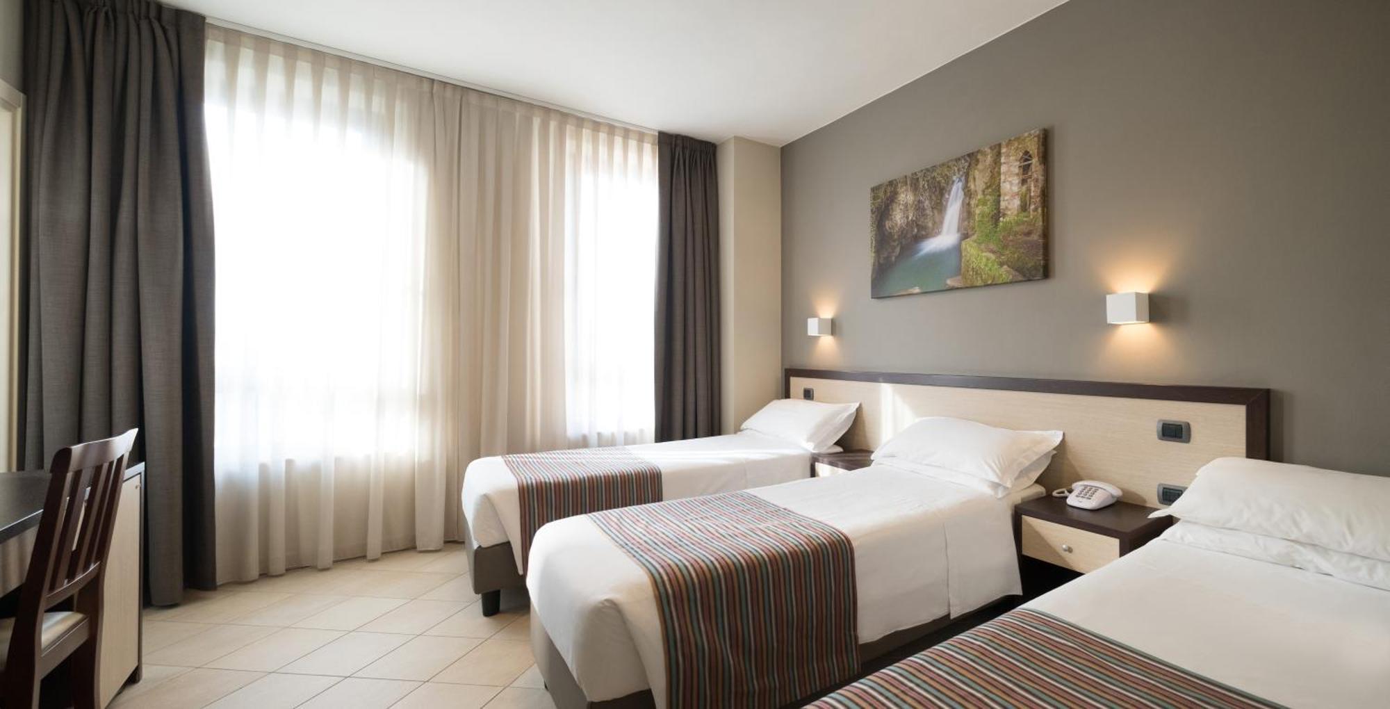 Triple Room,1379445200:JPEG