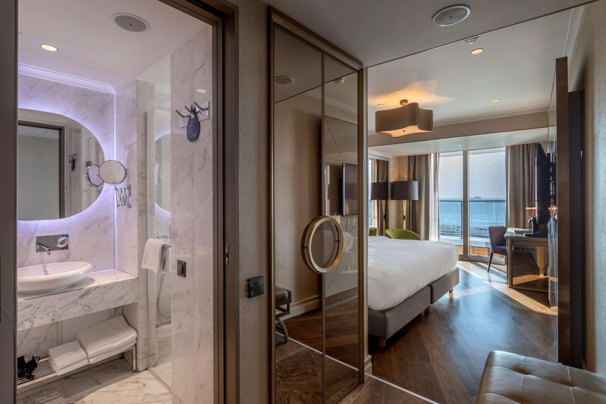Premium Room Balcony Sea View