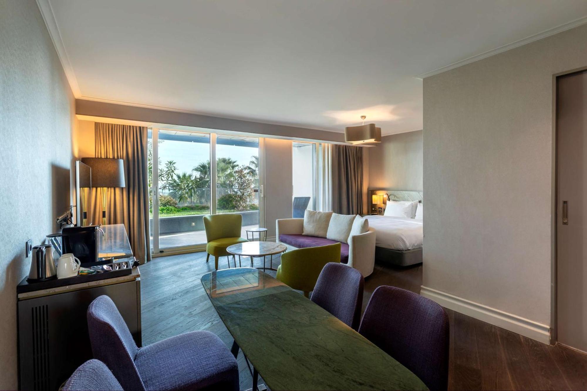 Junior Suite Balcony Garden View