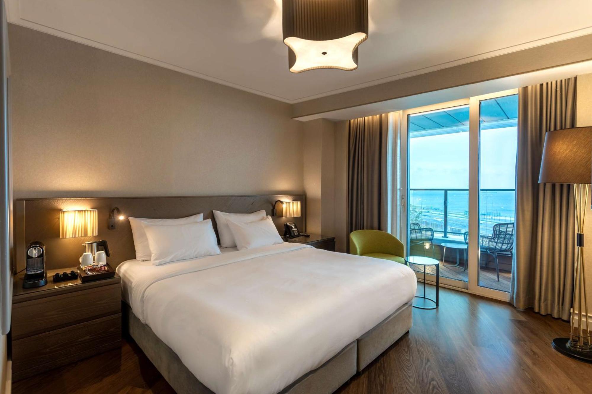 Premium Room Balcony Sea View
