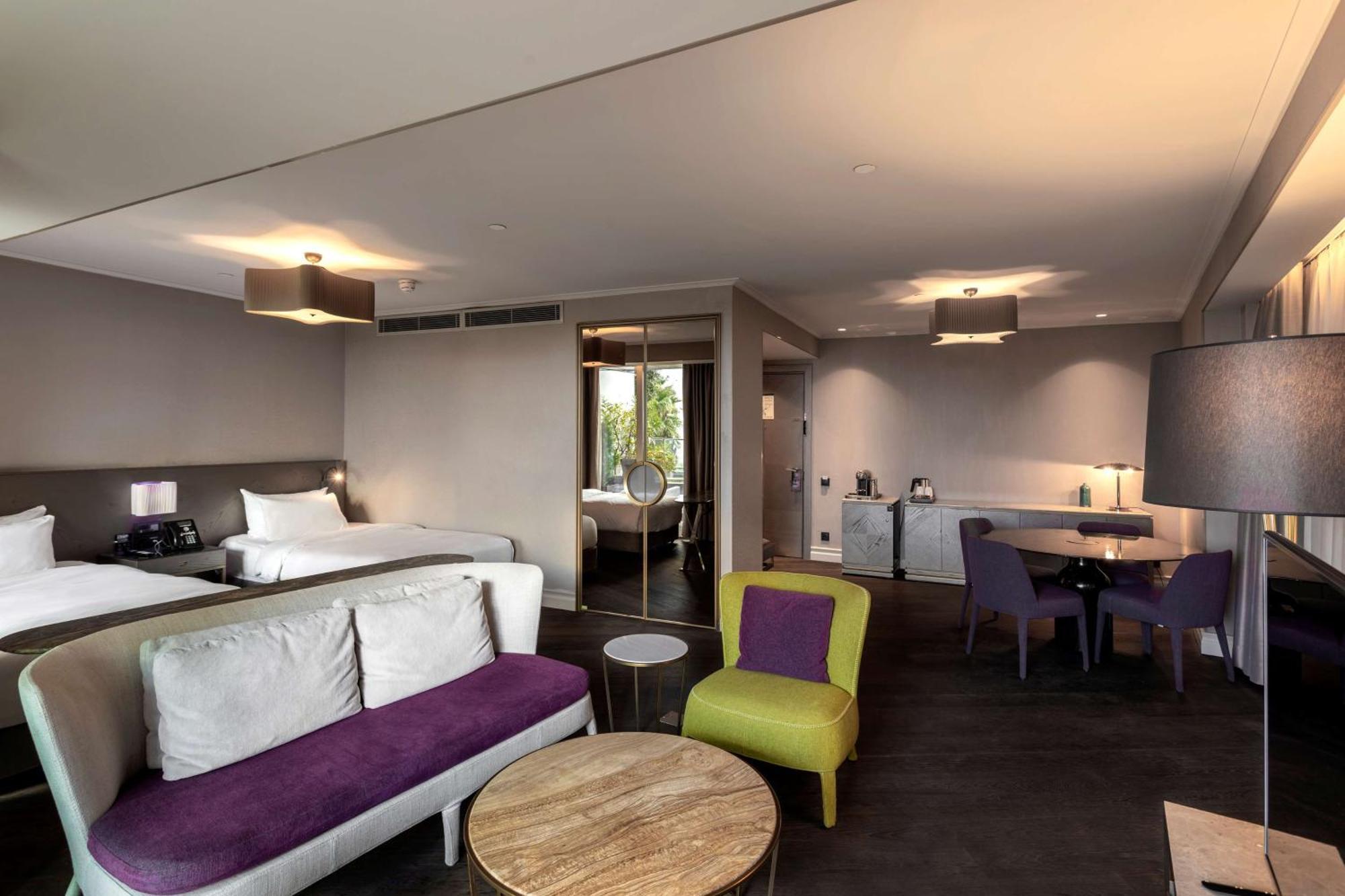 Junior Suite Balcony Garden View