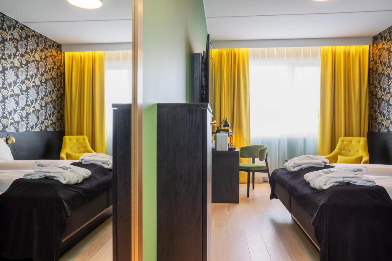 Superior Double or Twin Room Sea View