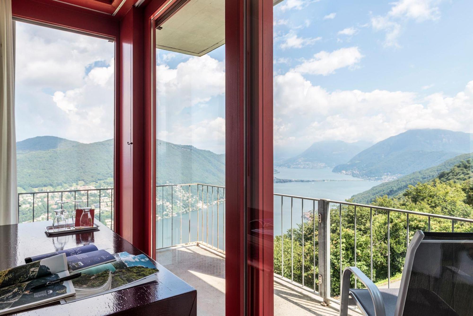 Double Room Lake View