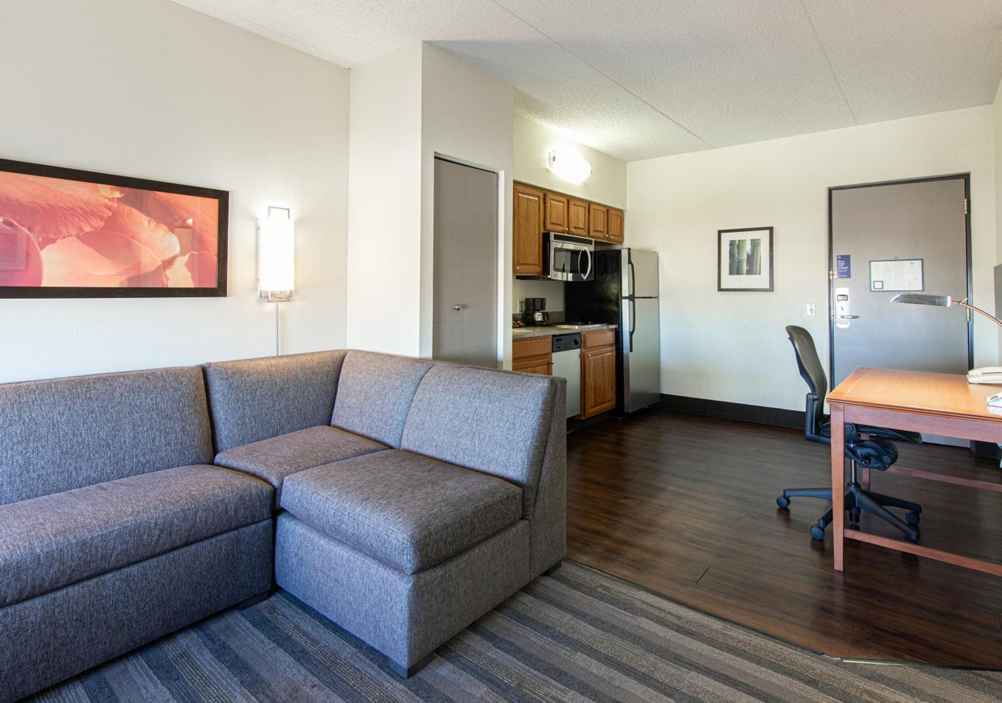 Queen Studio Suite