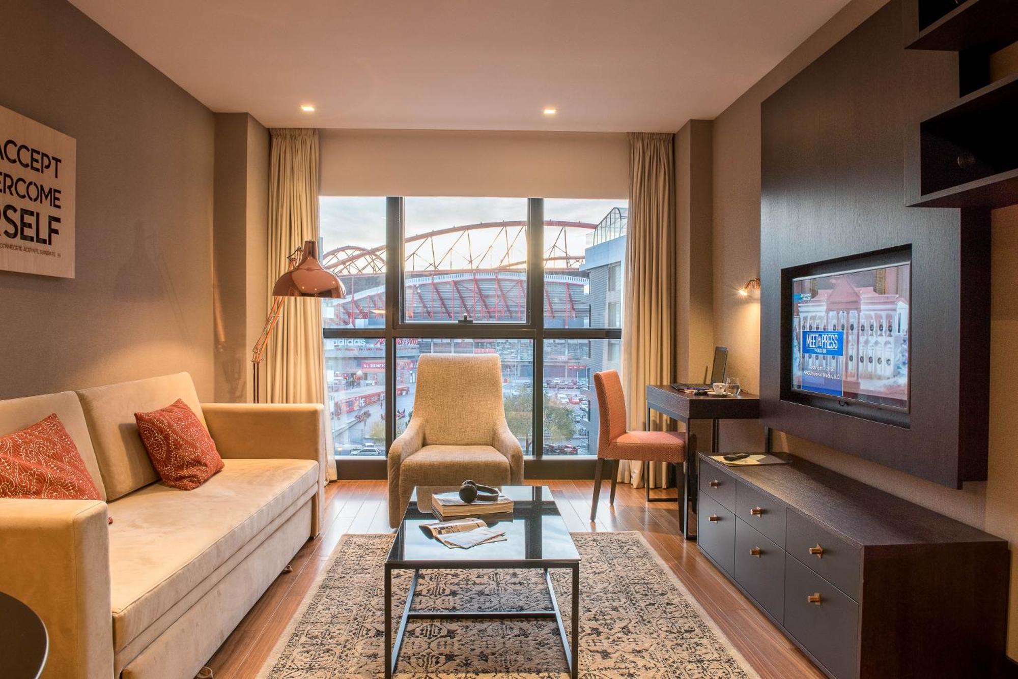 One-Bedroom Apartment Stadium View