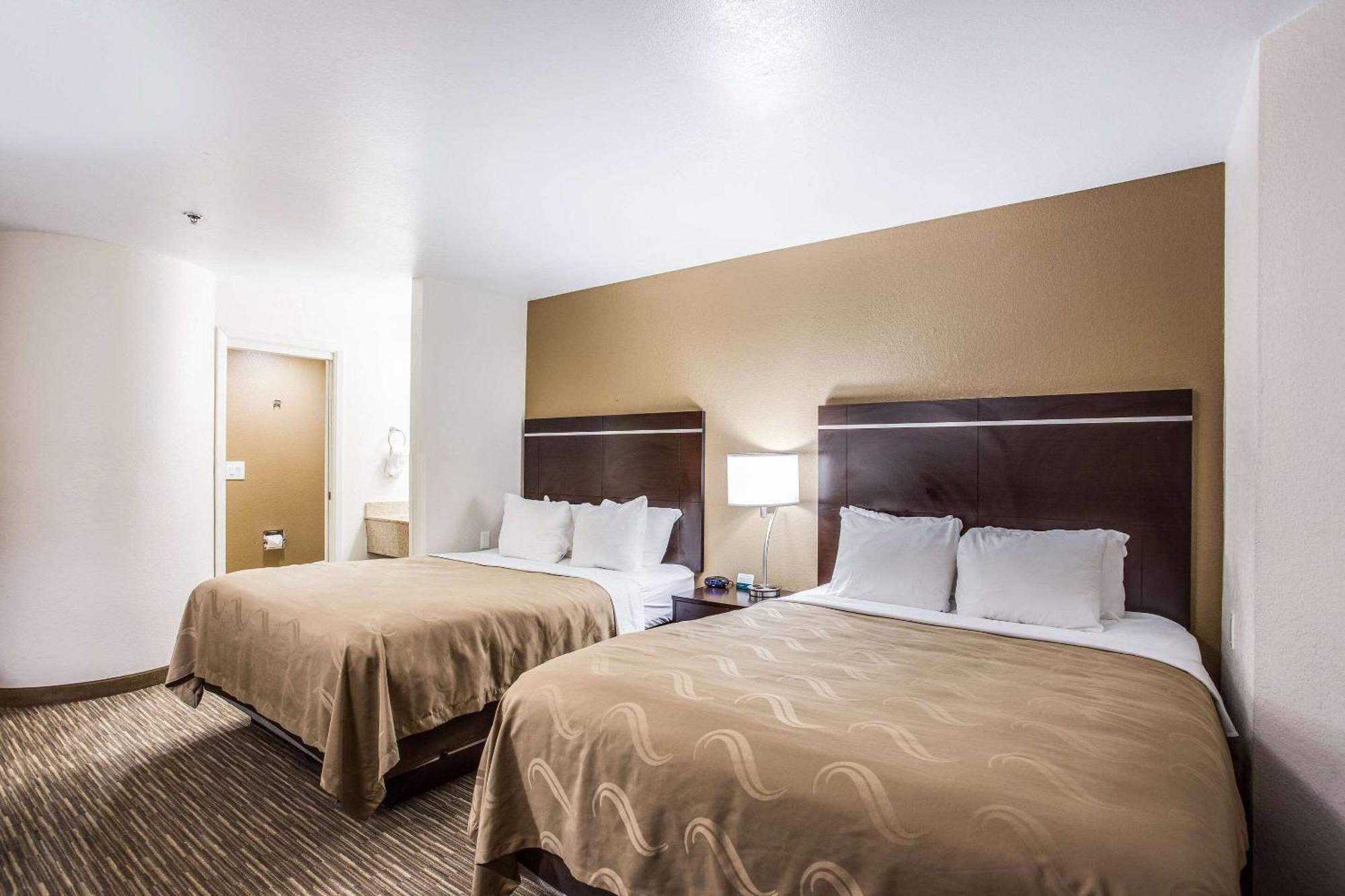 Standard Queen Room Two Queen Beds Non-Smoking