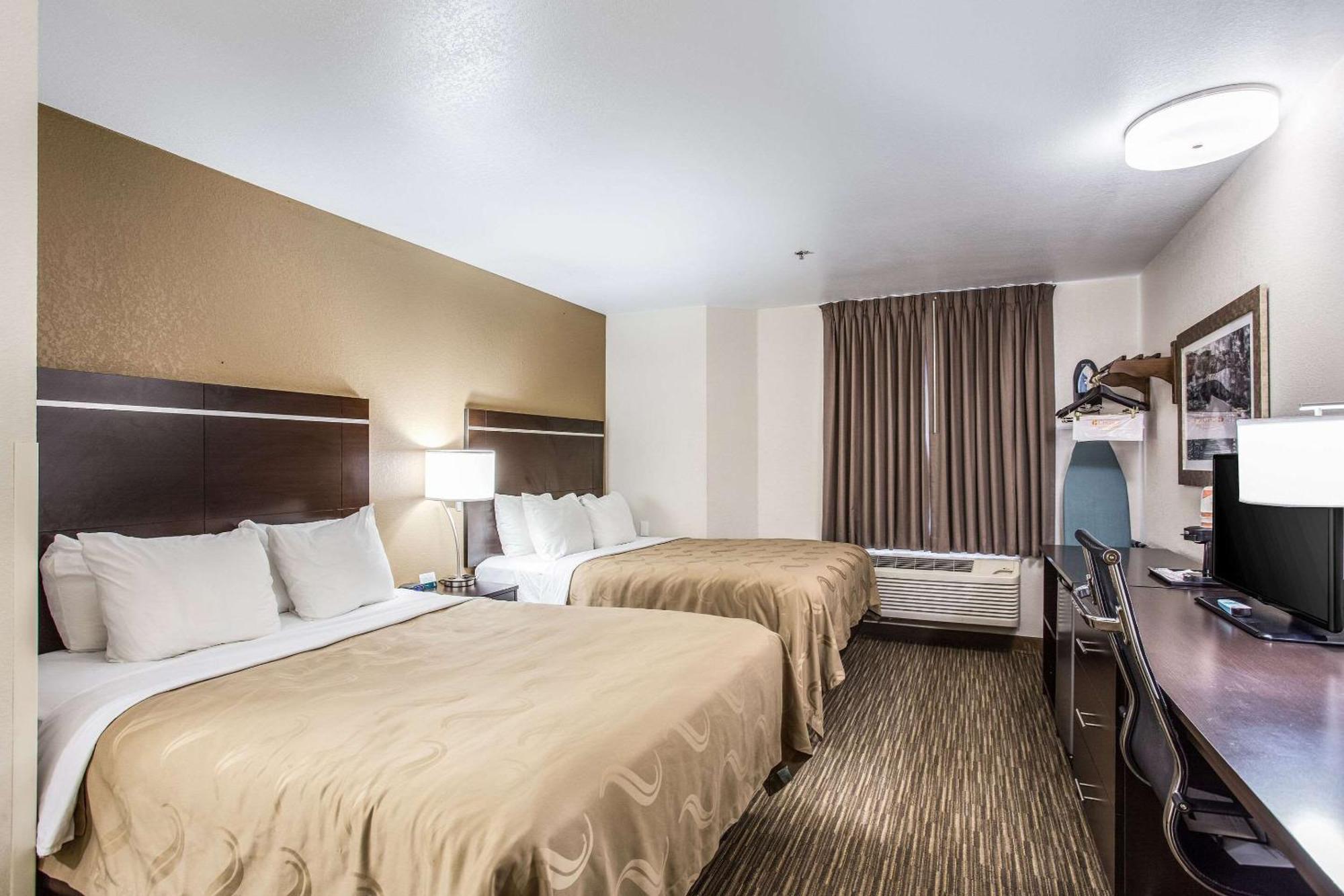 Standard Queen Room Two Queen Beds Non-Smoking