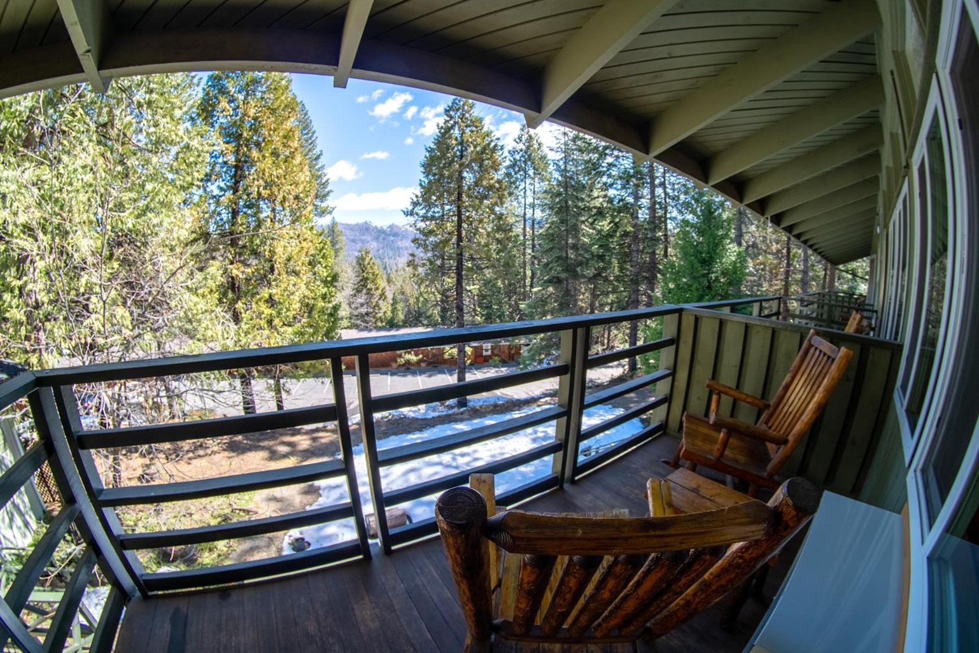 Single Room with Mountain View