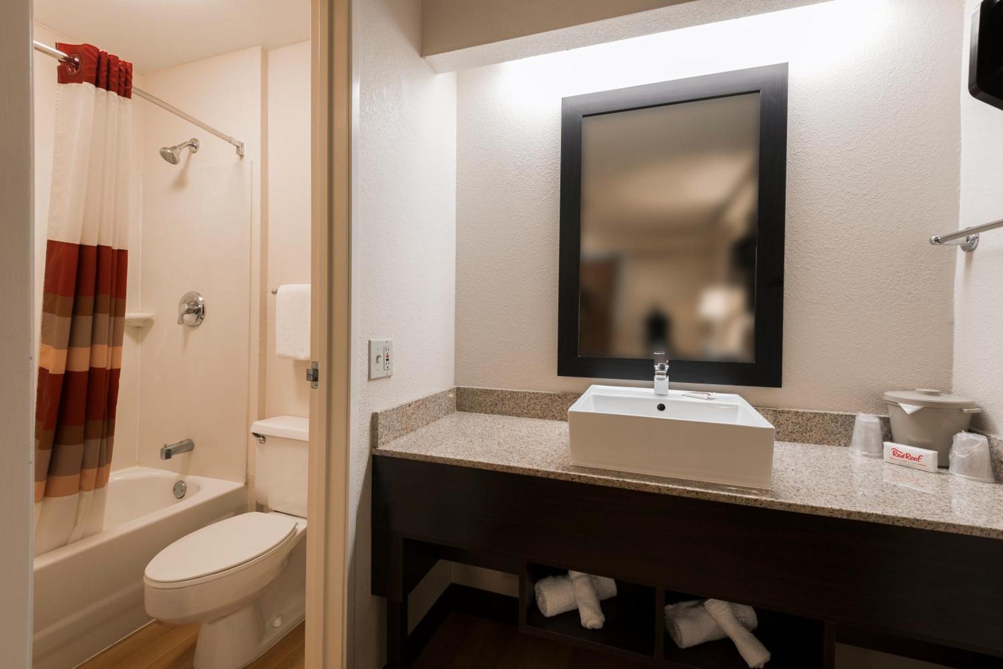 Standard Room with Two Double Beds Smoke Free