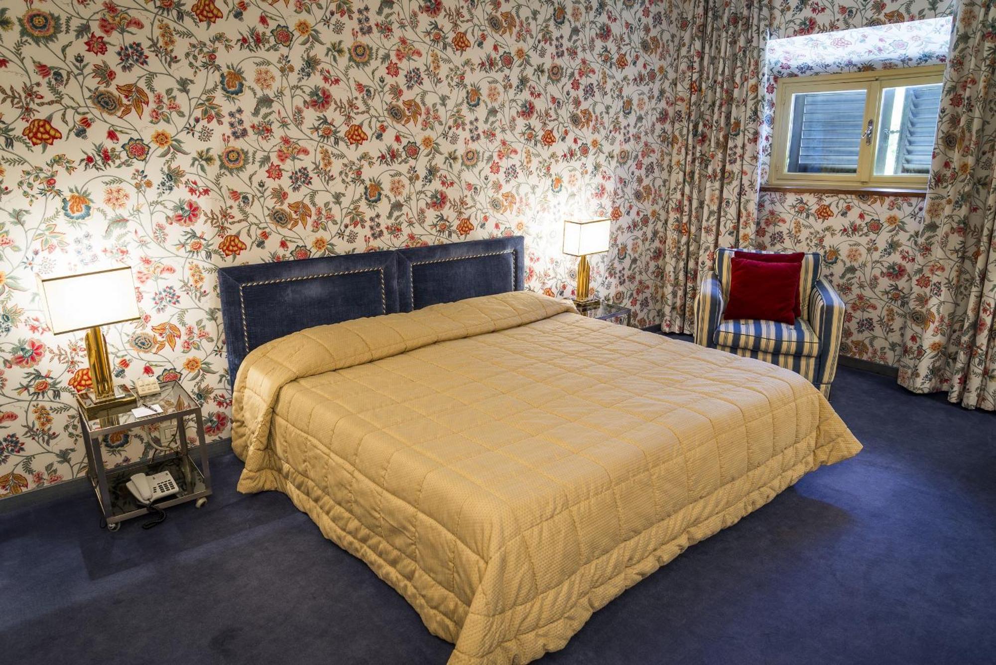 Standard Double Room,71565500:JPEG