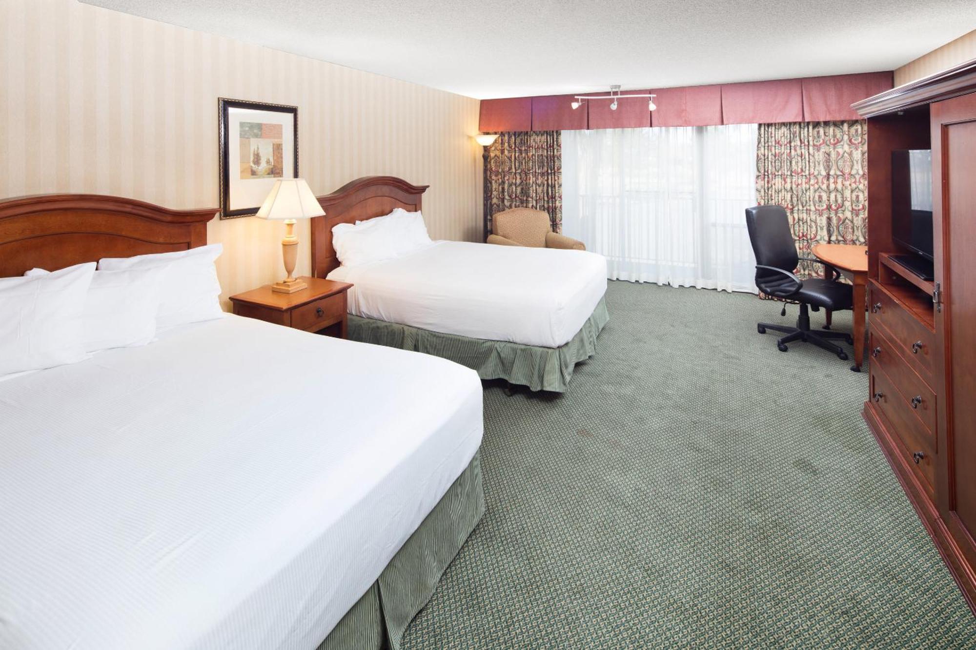 Queen Room Two Queen Beds Disability Access