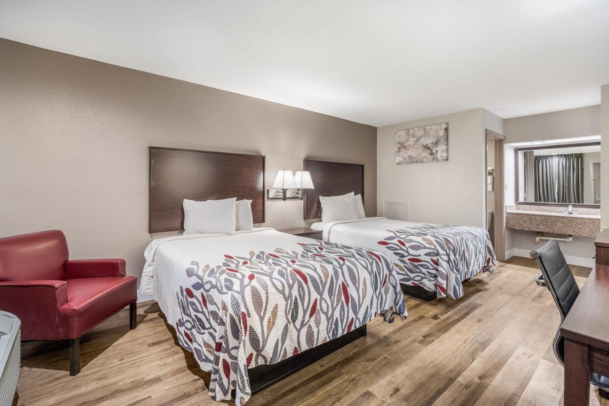 Deluxe Room with Two Double Beds Non-Smoking,1218753064:JPEG