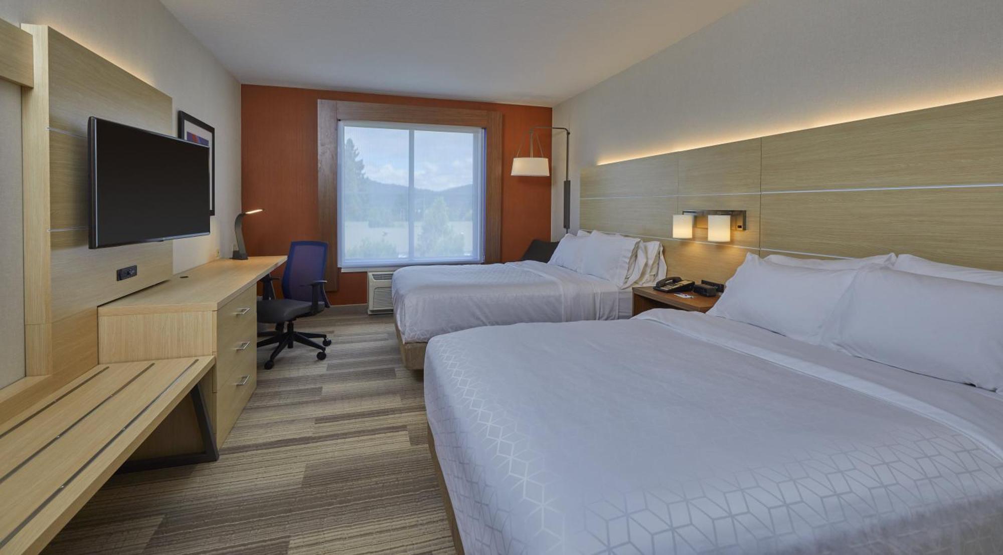 Standard Room with Two Queen Beds