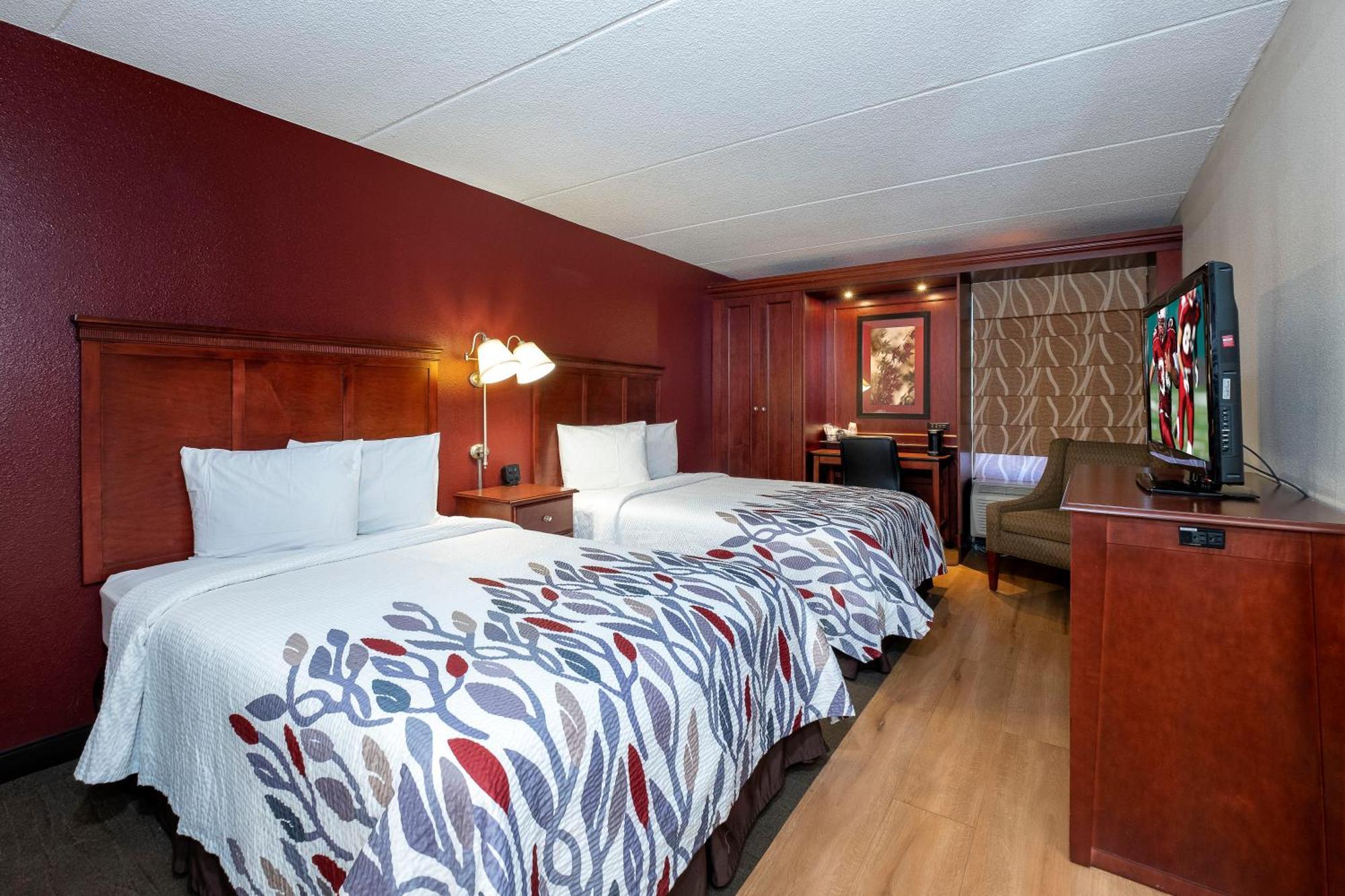 Standard Room with Two Double Beds Smoke Free