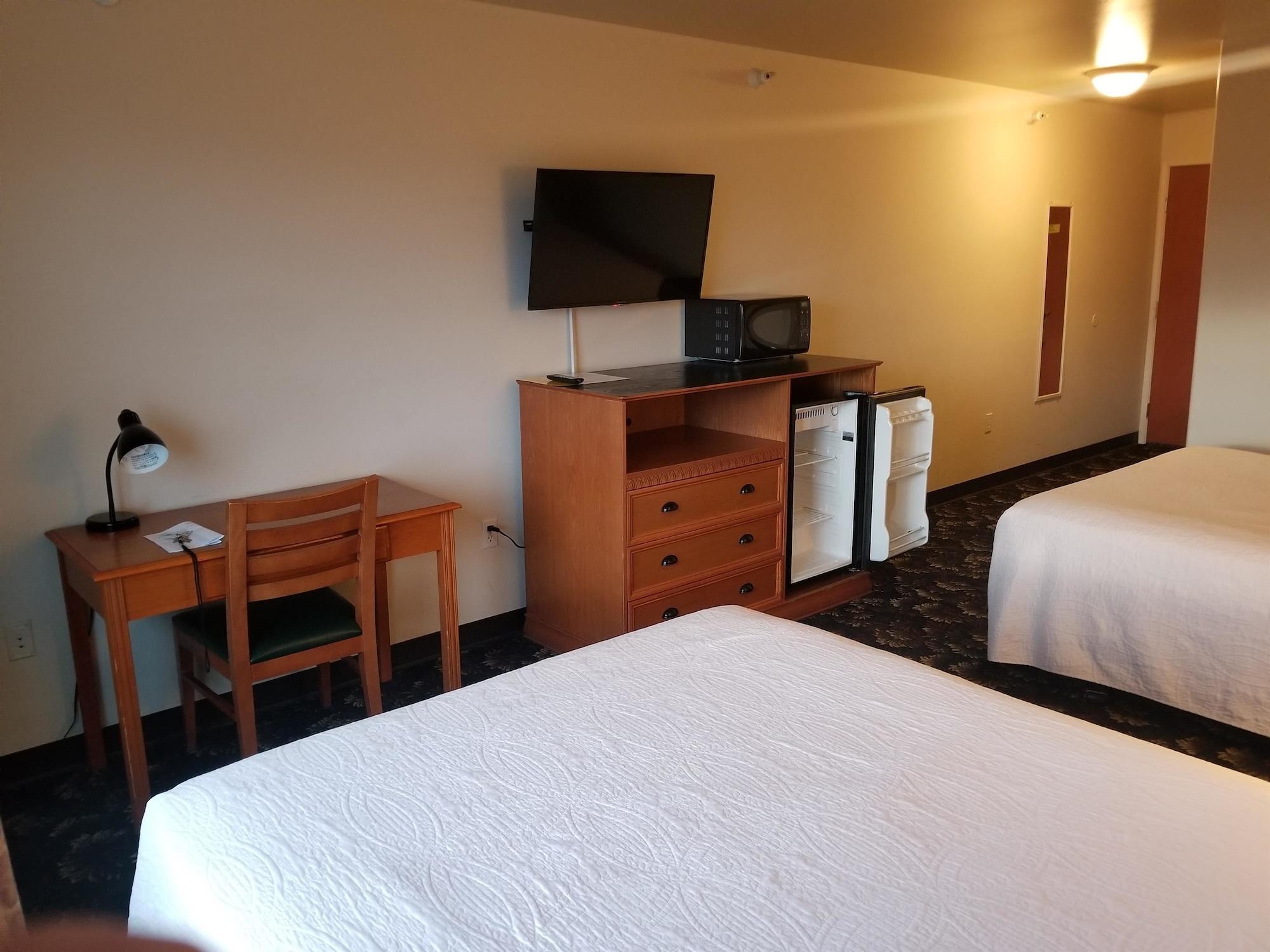 Standard Queen Room with Two Queen Beds