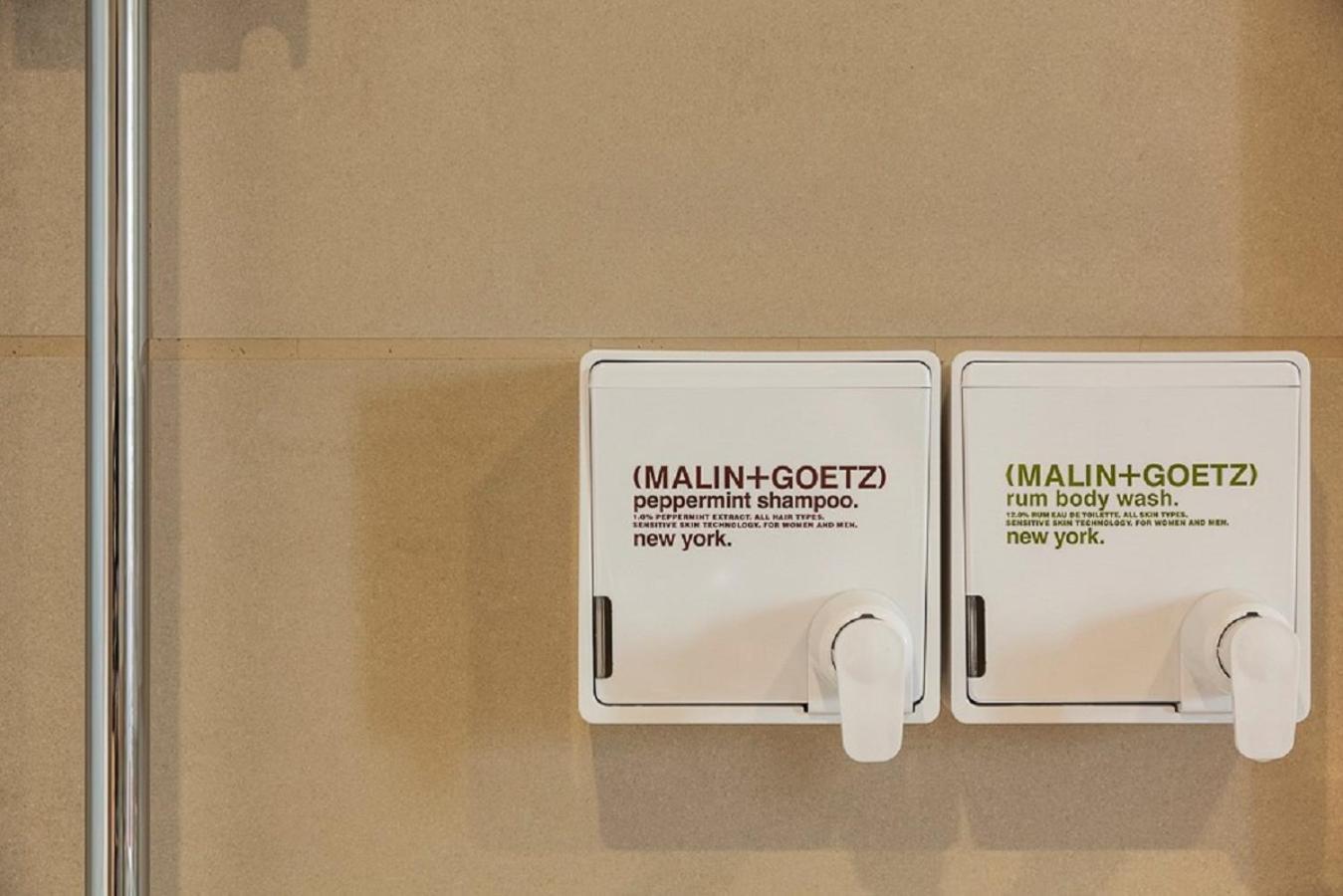 Deluxe Studio
