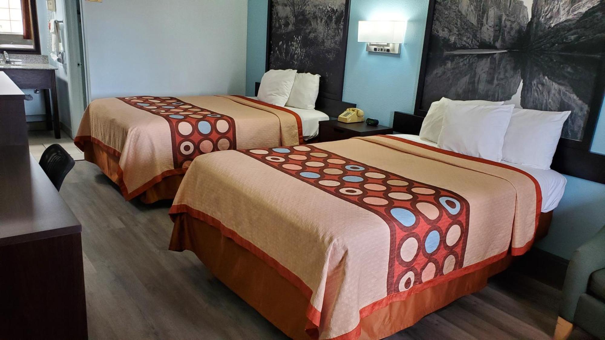 Double Room Two Double Beds Non-Smoking