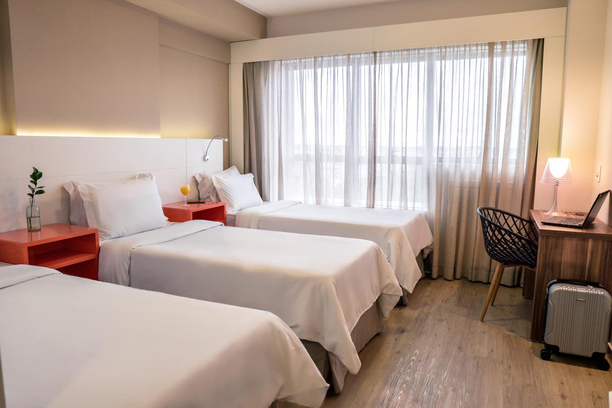 Luxury Triple 3 Single Beds