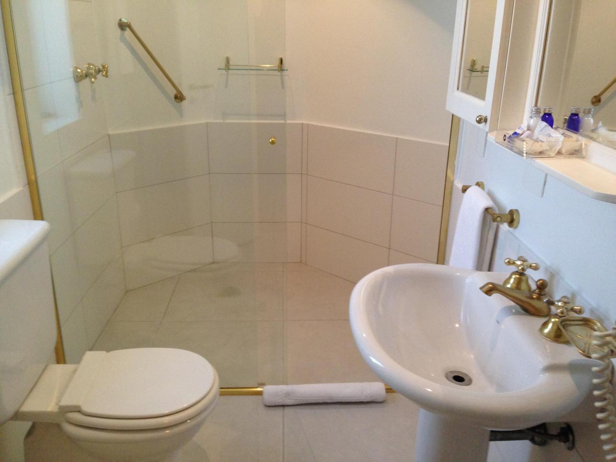 King Suite,1545945544:JPEG