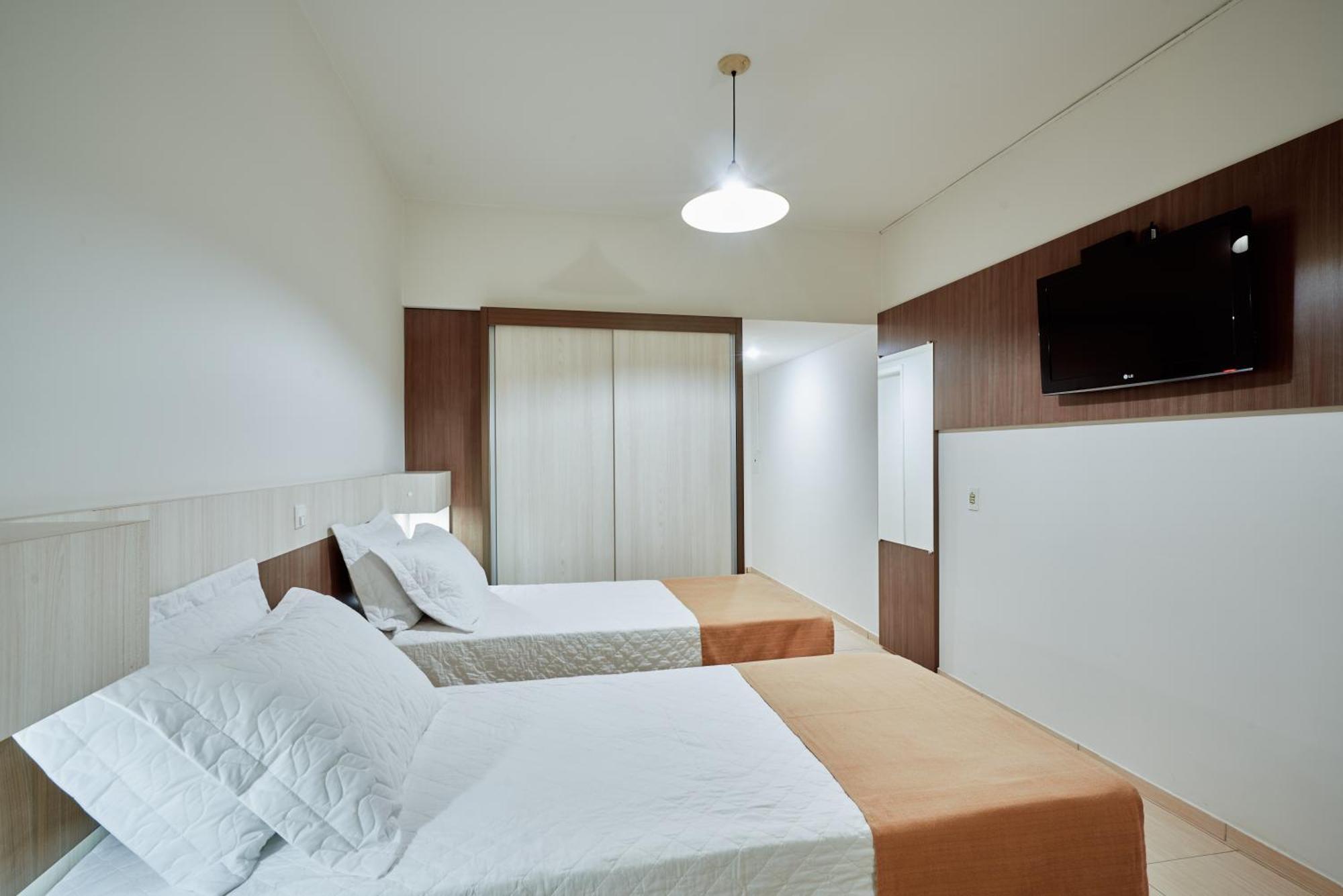 Quarto Superior com 2 Camas de Solteiro
