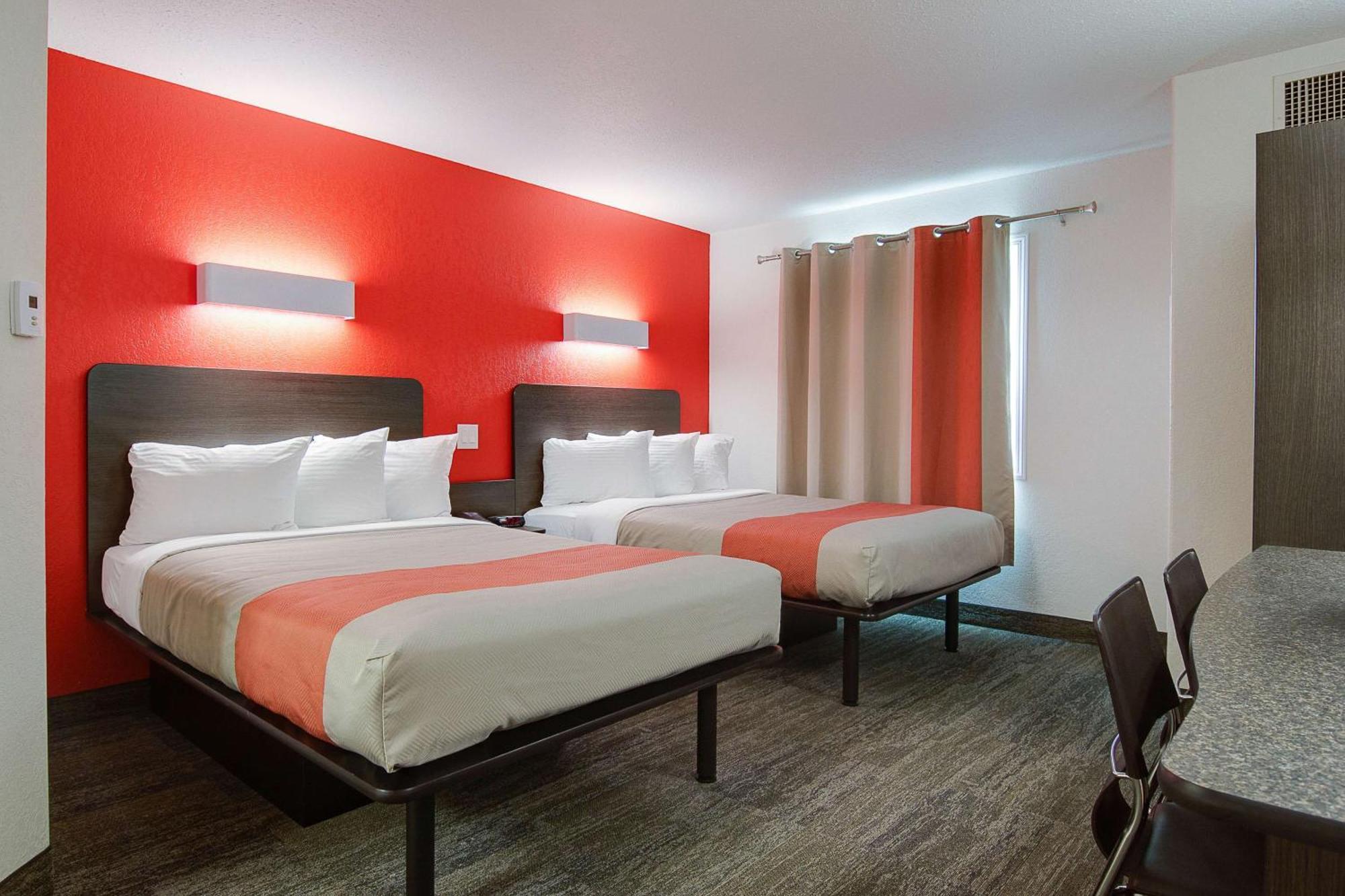 Deluxe Quadruple Room Non-Smoking