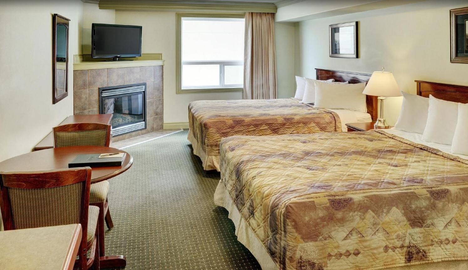 Deluxe Queen Room Two Queen Beds