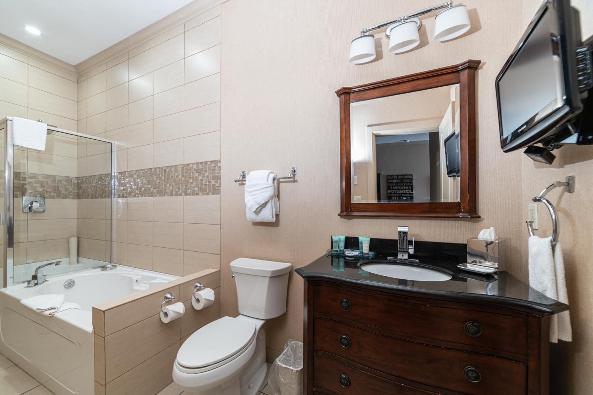 Executive Two-Bedroom Suite