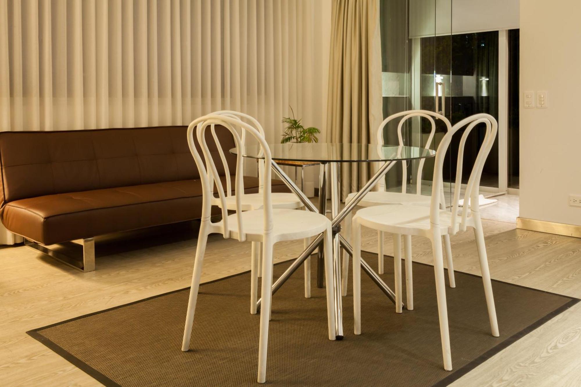One-Bedroom Apartment Terrace