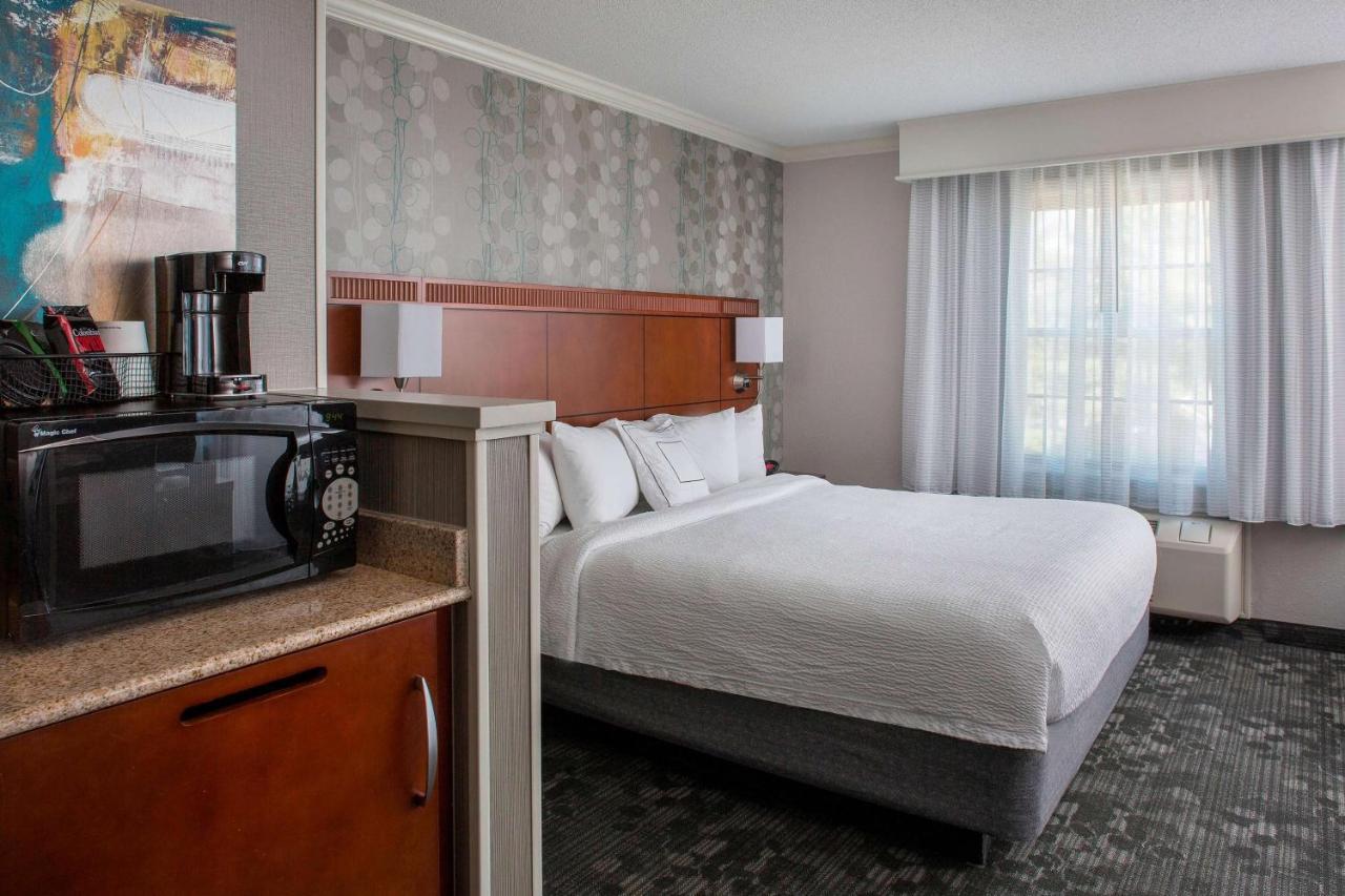 Hearing Accessible Guestroom King,1386079790:JPEG
