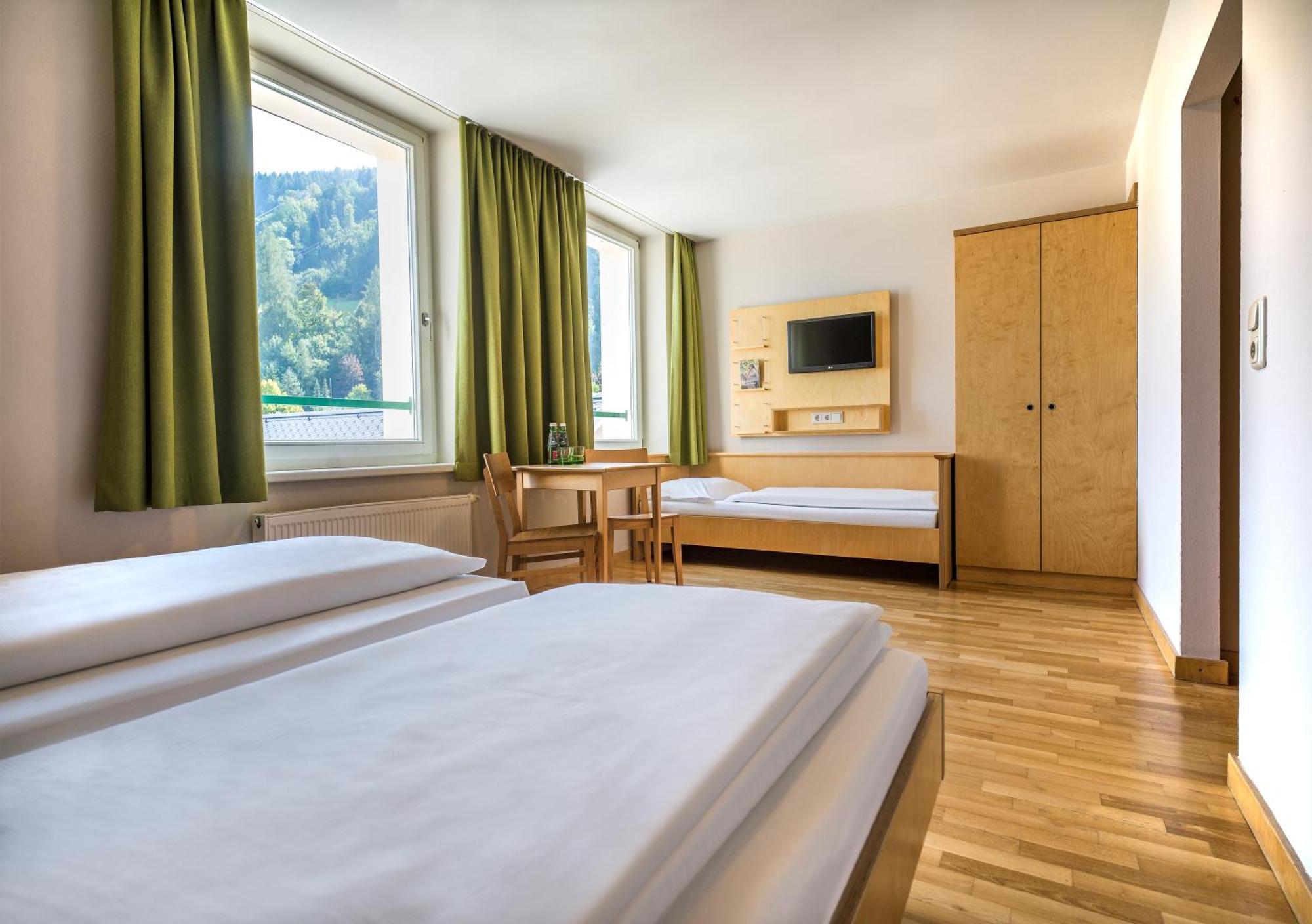Dreibettzimmer