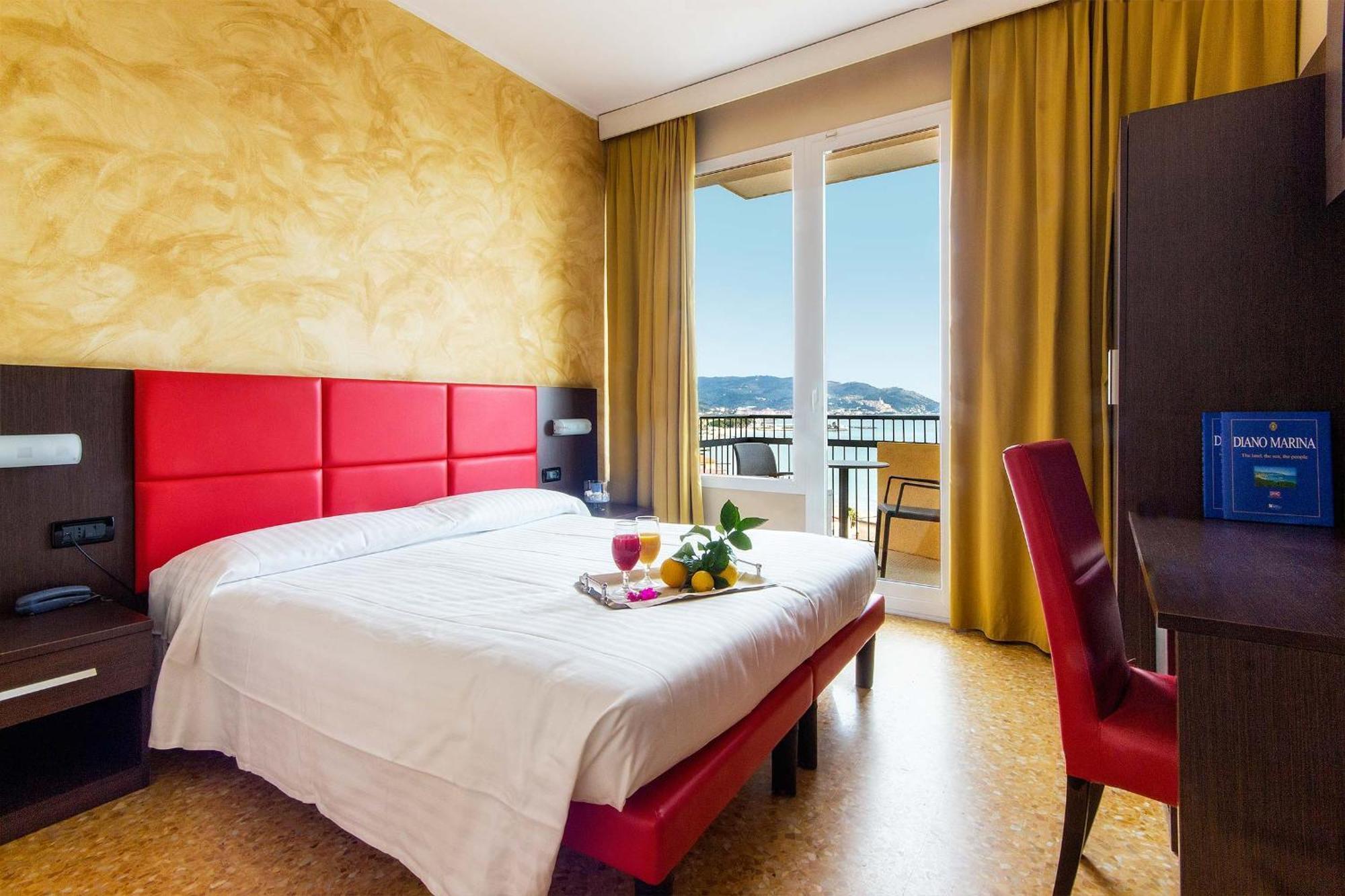 Double or Twin Room Balcony Sea View