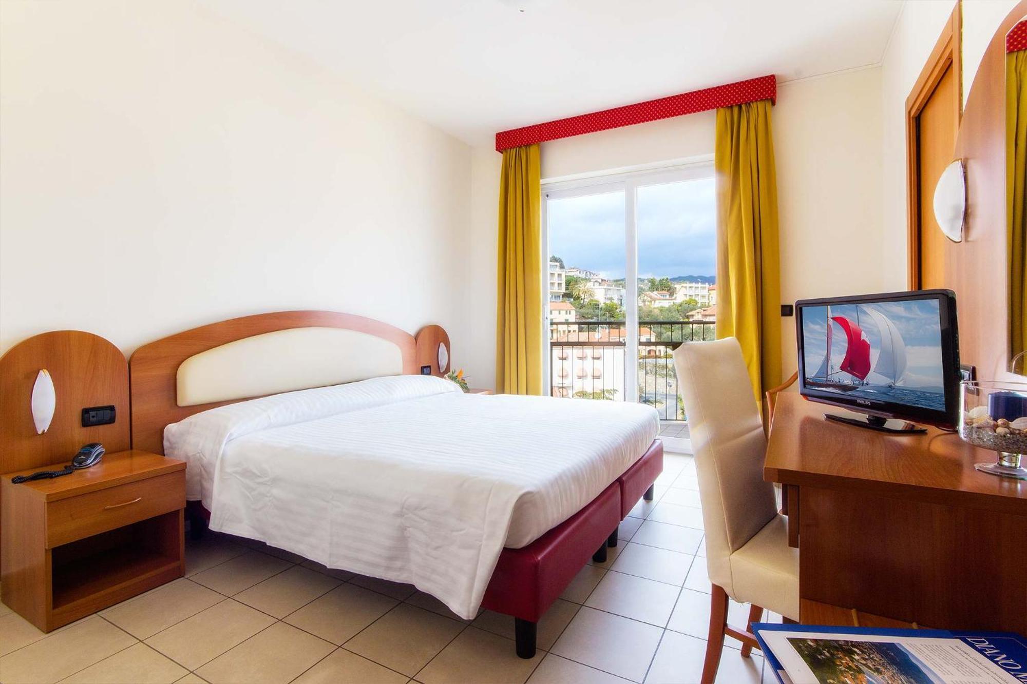 Large Single Room