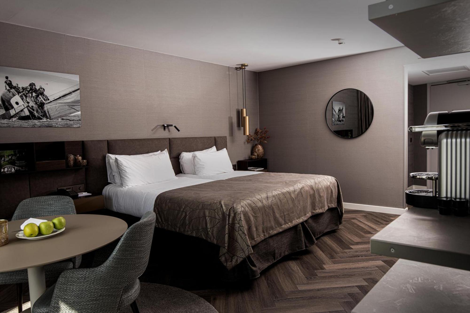 Comfort Room,1756498411:JPEG