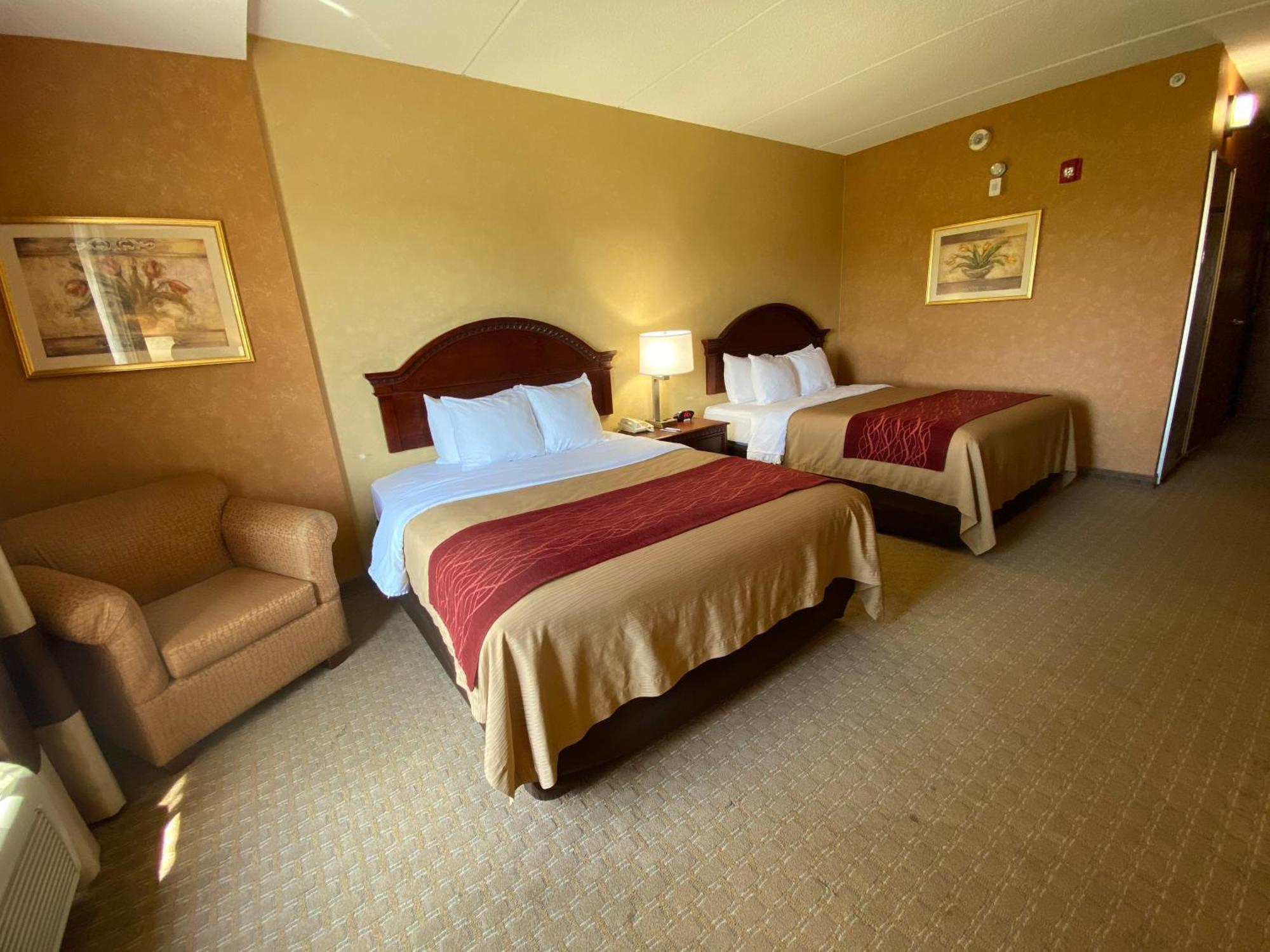 Queen Room with Two Queen Beds - Non-Smoking